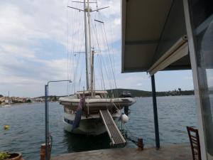 tavernakorfos yacht 24